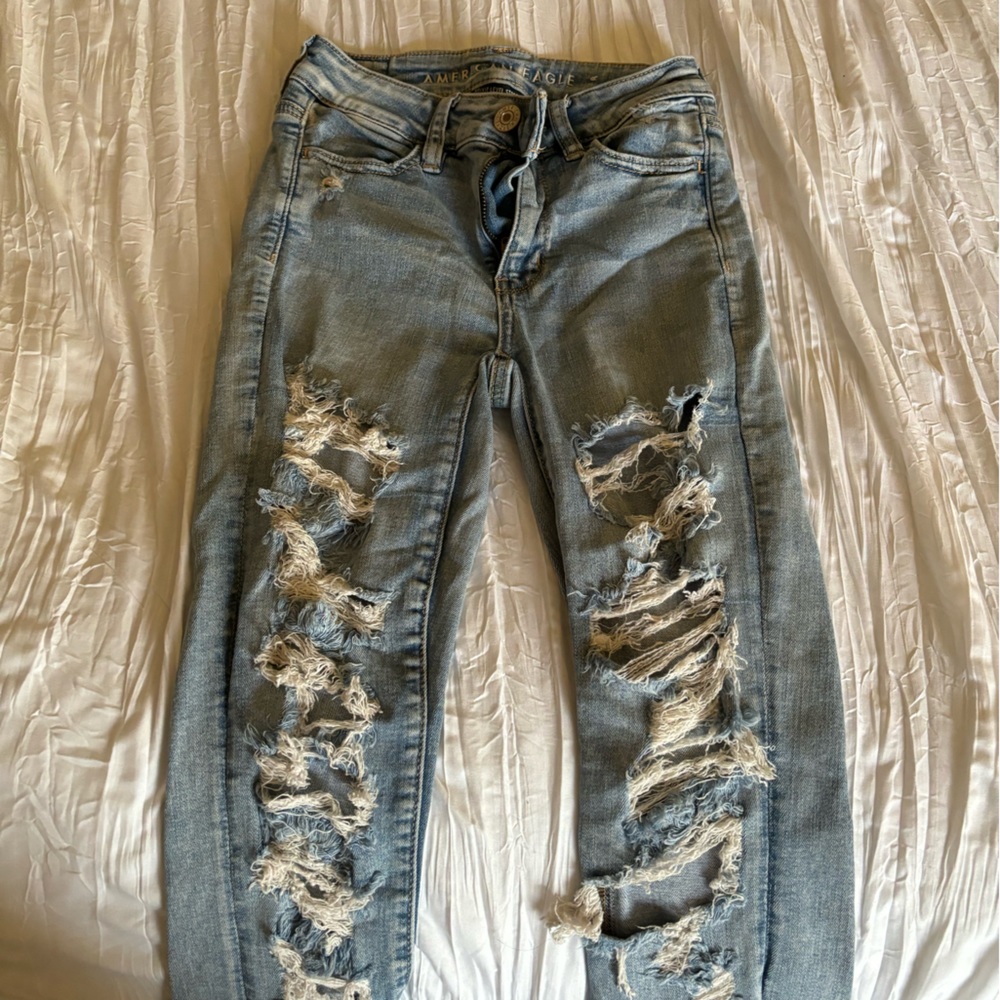 Light Wash Super Stretch American Eagle Skinny Jeans